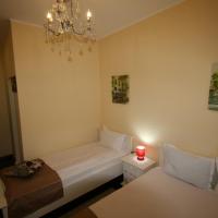 Трехместный (Трехместный номер «Комфорт») гостевого дома Hostel Mignon Mamaia, Мамая