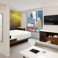 Сьюит (Люкс LUMA с кроватью размера «king-size» и диваном-кроватью) отеля LUMA Hotel - Times Square, Нью-Йорк