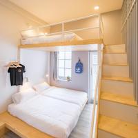 Четырехместный (Четырехместный номер с собственной ванной комнатой) хостела Norn Yaowarat Hotel, Бангкок