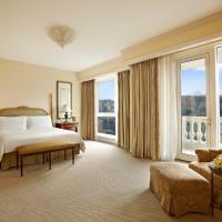 Сьюит (Посольский люкс - 3 кровати размера "king-size") отеля Four Seasons Cairo At The First Residence, Каир