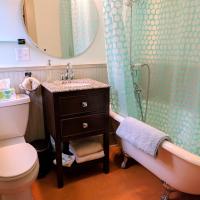 Двухместный (Стандартный номер с кроватью размера «king-size») гостевого дома Evermore Guesthouse, Портленд