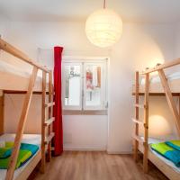 Номер (Кровать в общем номере для женщин с 4 кроватями) хостела Nazaré Hostel, Назаре