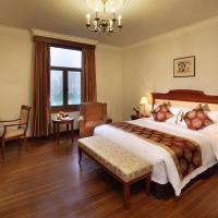 Двухместный (Классический номер с кроватью размера "king-size" и видом на город) отеля Jin Jiang Pacific Hotel, Шанхай